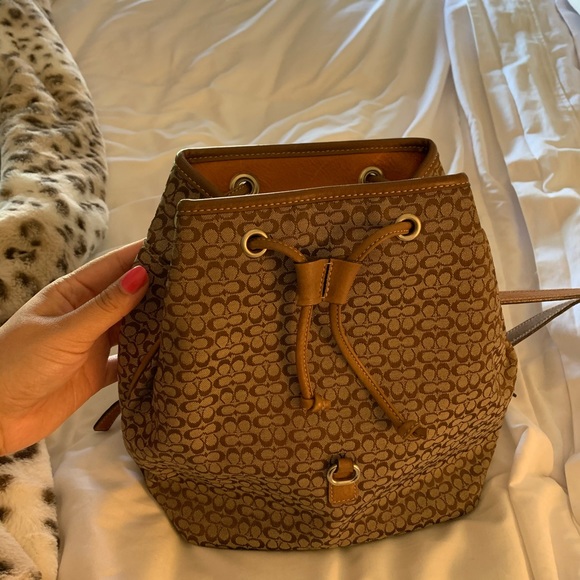 Vintage Signature Coach Backpack - Picture 4 of 7